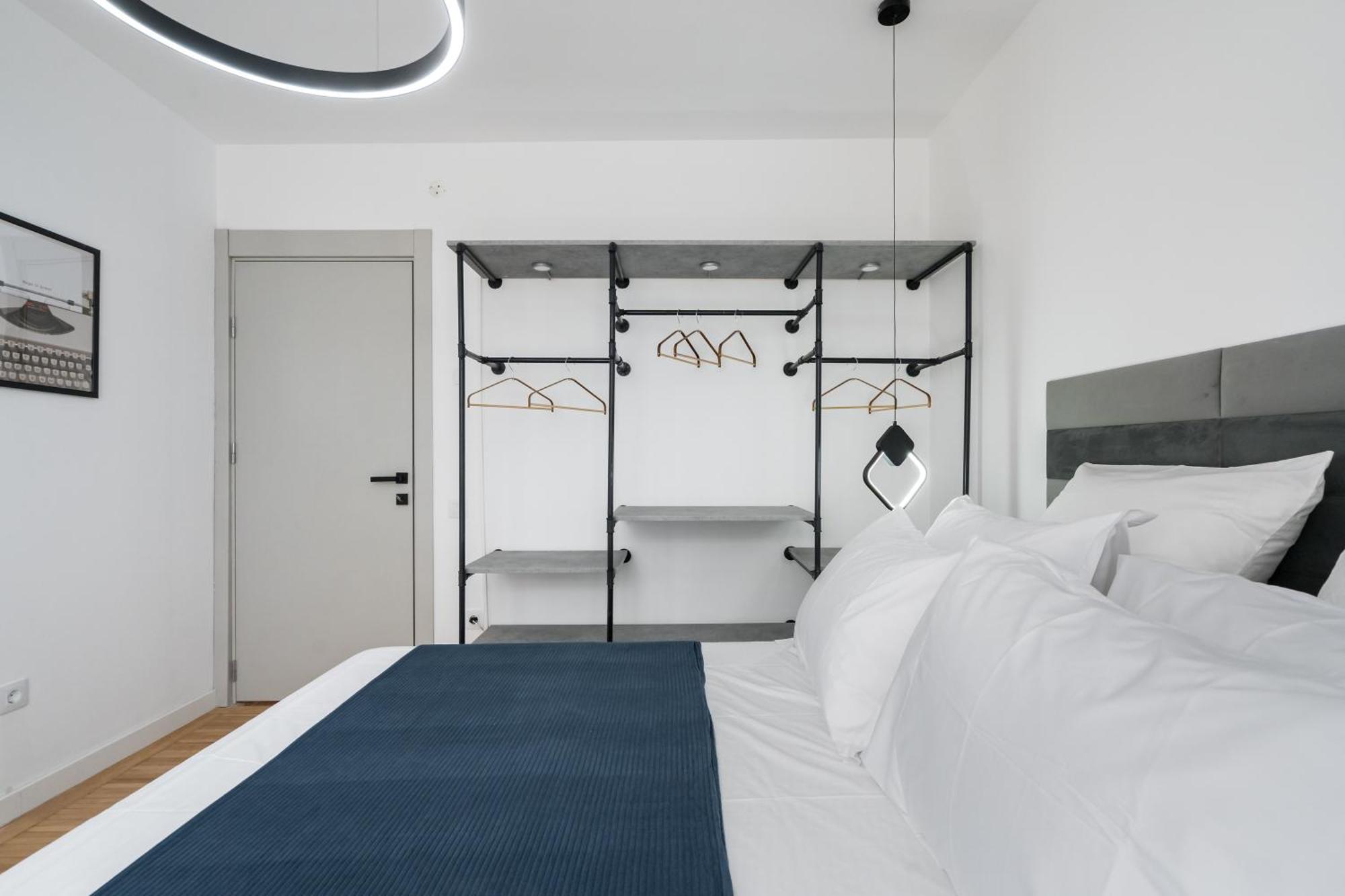 Central Aesthetic Apartment Bukarest Kültér fotó