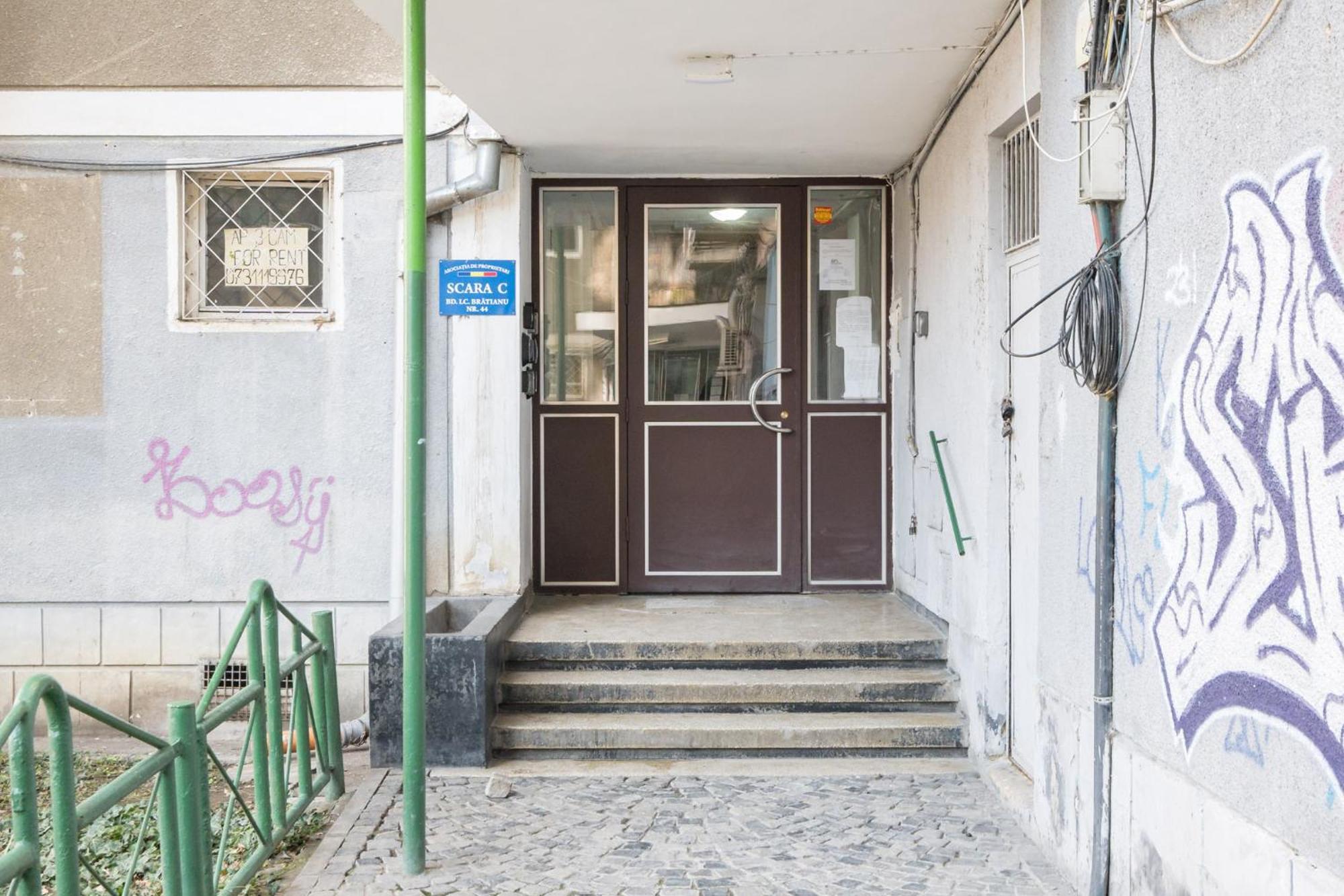 Central Aesthetic Apartment Bukarest Kültér fotó